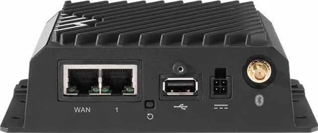 3-yr TAA Compliant NC Mobile Essentials Plan, Advanced Plan, and R920 router with WiFi, no accessories, North America - TAA-MAA3-0920-C7A-NA